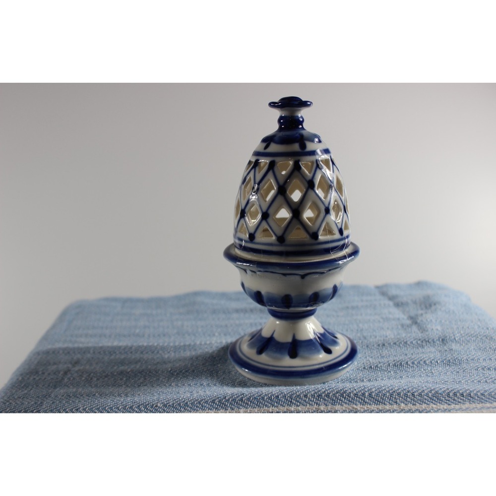 Gzhel egg cup porcelain Blue/White Hand Painted VTG